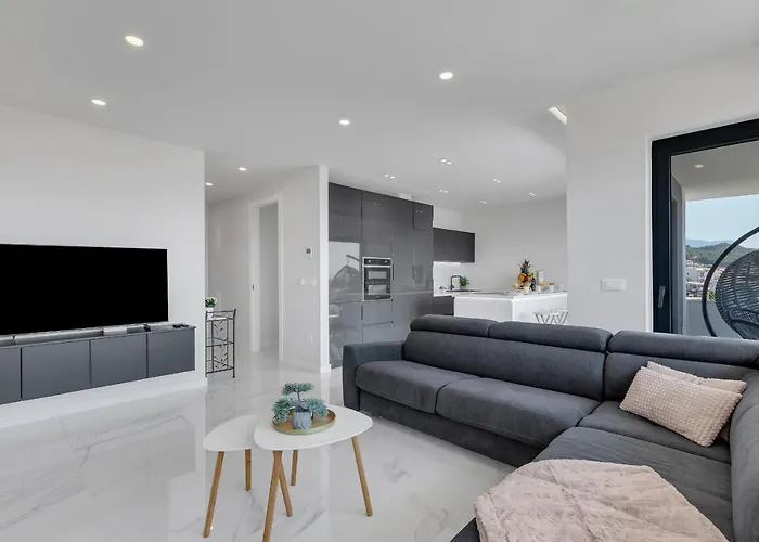 Luxury Seaview Dzenan Apartman *